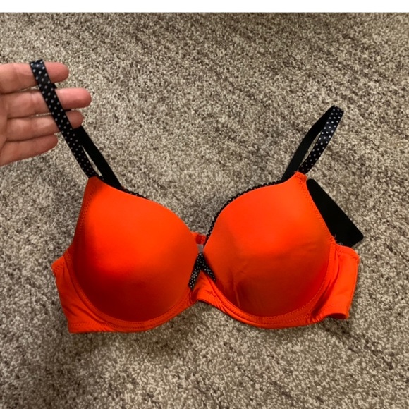 Bra-Red soft cup bra, NWT, New With Tags, 36C - Picture 2 of 13